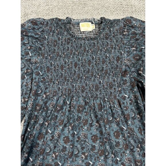 Nation Ltd Top Womens Extra Small Blue Floral‎ Marion Babydoll Smocked Tee - Picture 5 of 11